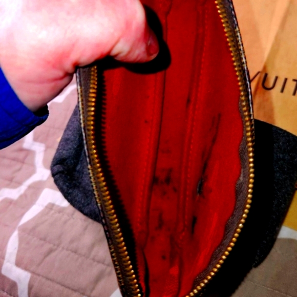 Louis Vuitton Mini Damier Pochette DATE STAMPED SP0042 w/COA - Picture 9 of 15